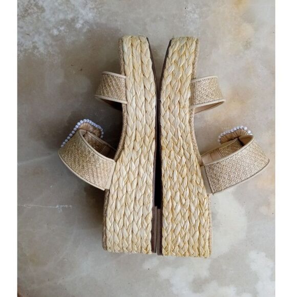 Cream - Picture 7 of 9